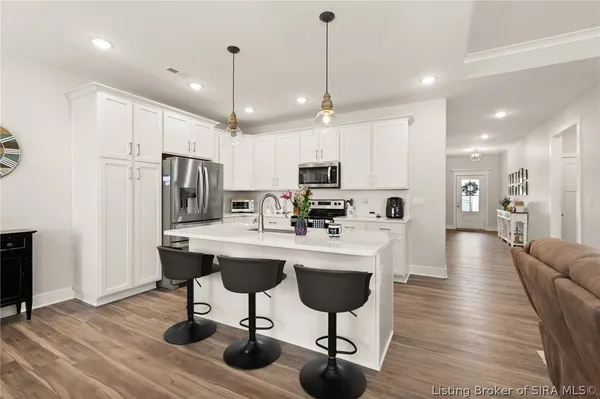 $319,900 | 4114 Tudor Trail, New Albany, IN 47150