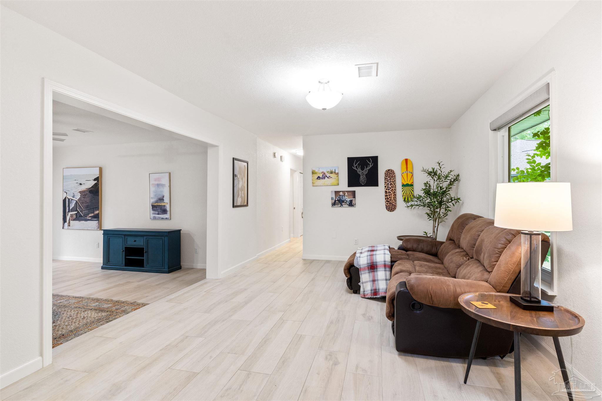 3085 Robertson Road Pensacola, FL 32507 - Photo 10 of 57 Gallery Image 10