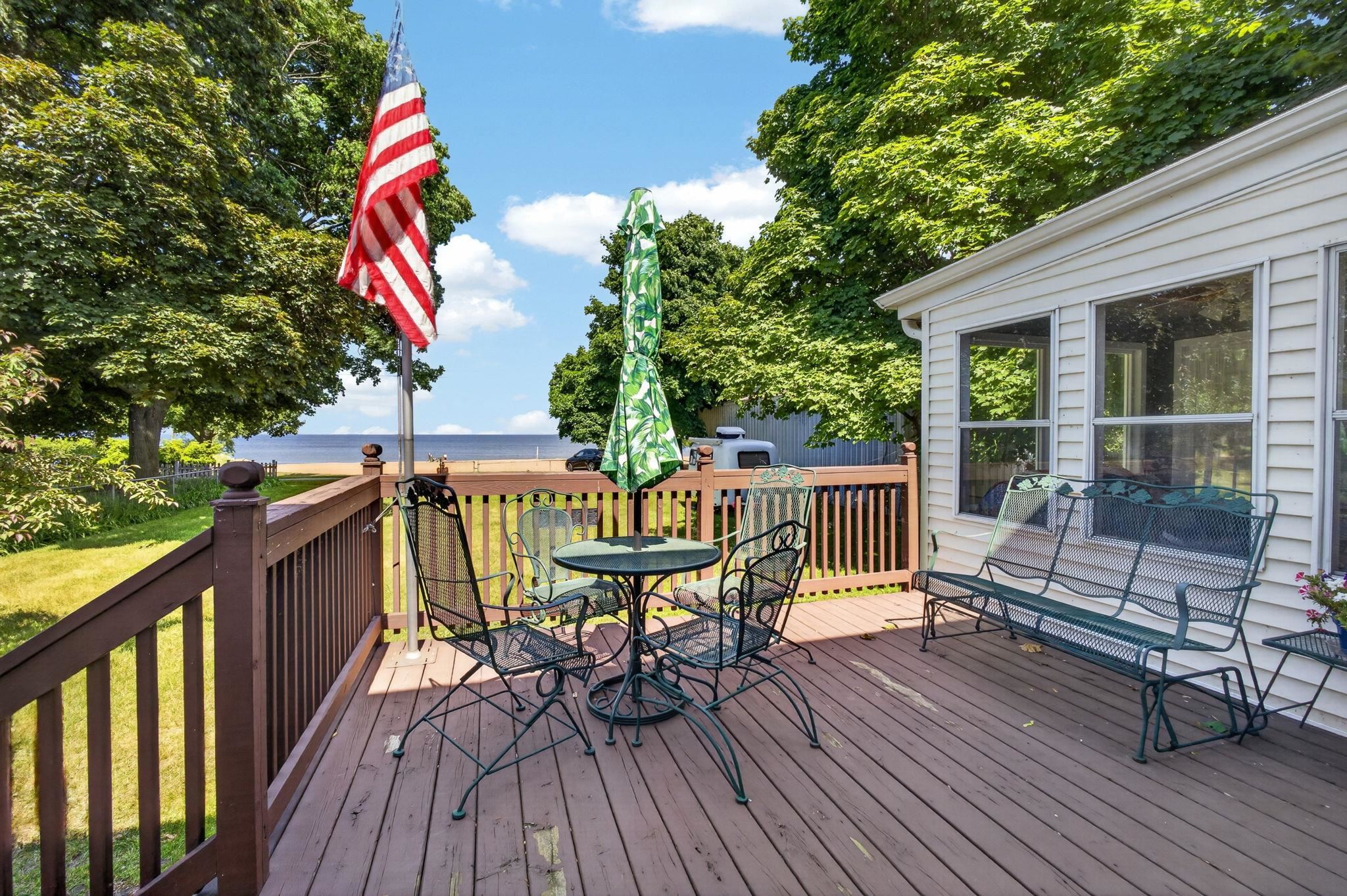 232 1st Street Menominee, MI 49858 - Photo 30 of 46