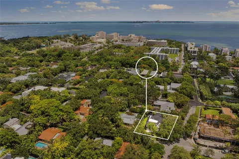 $4,150,000 | 3303 Halissee Street, Coconut Grove, FL 33133