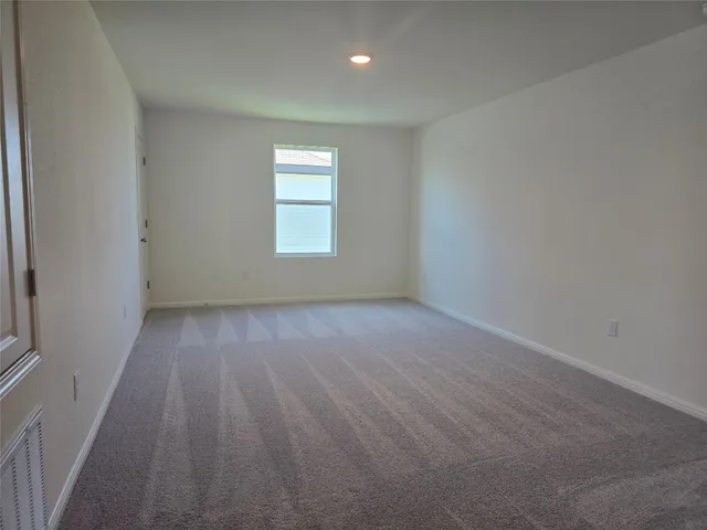 $2,495 | 121 Blazilmar Lane, Taylor, TX 76574