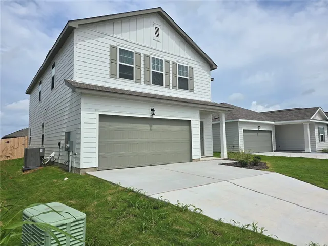 $2,495 | 121 Blazilmar Lane, Taylor, TX 76574