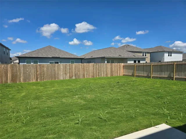 $2,495 | 121 Blazilmar Lane, Taylor, TX 76574