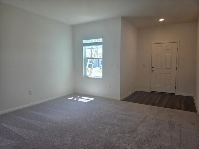 $2,495 | 121 Blazilmar Lane, Taylor, TX 76574