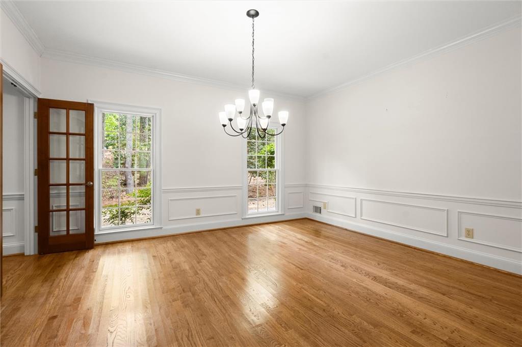 9335 Huntcliff Trace Atlanta, GA 30350 - Photo 32 of 113