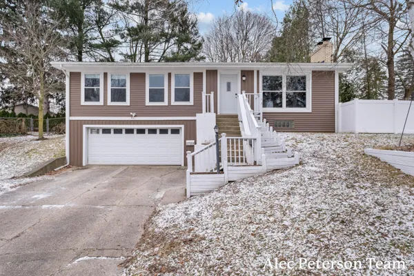 $364,900 | 1728 Lenora Terrace Northwest, Grand Rapids, MI 49504