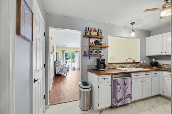 $240,000 | 7132 East Cannon Pl Drive, Rockford, MI 49341