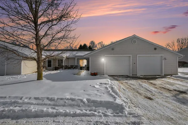 $240,000 | 7132 East Cannon Pl Drive, Rockford, MI 49341