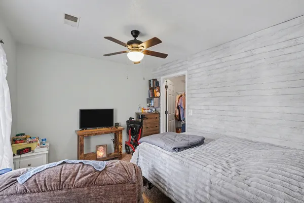 $240,000 | 7132 East Cannon Pl Drive, Rockford, MI 49341