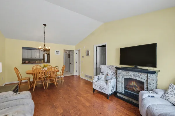 $240,000 | 7132 East Cannon Pl Drive, Rockford, MI 49341