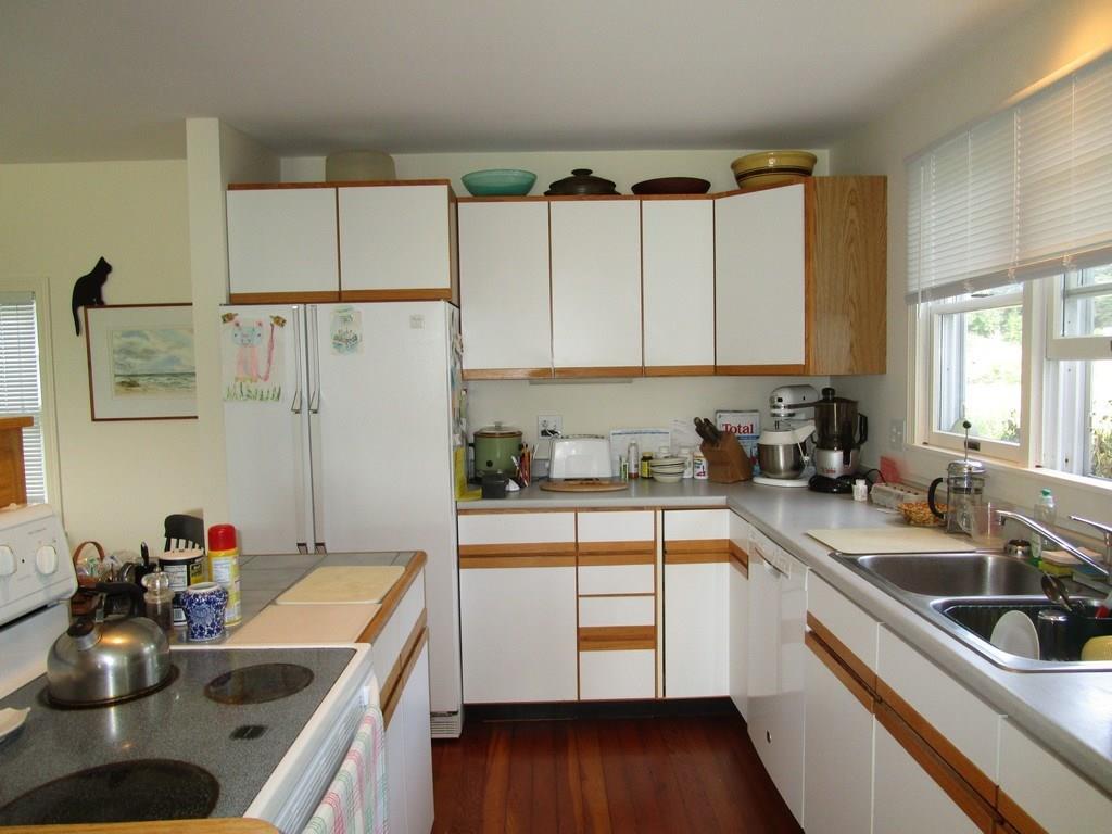 702 Tremont Road Bernard, ME 04612 - Photo 9 of 20 Photo