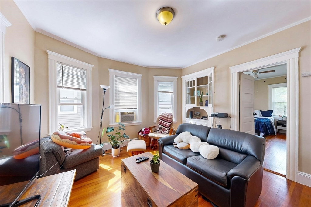 3907 Washington Street Boston, MA 02131 - Photo 3 of 37