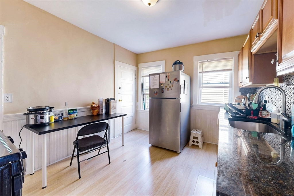3907 Washington Street Boston, MA 02131 - Photo 5 of 37