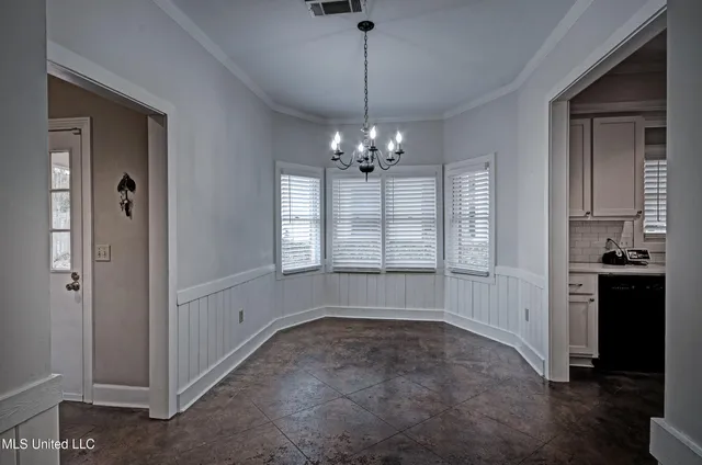 $325,000 | 8 Moss Forest Place, Jackson, MS 39211