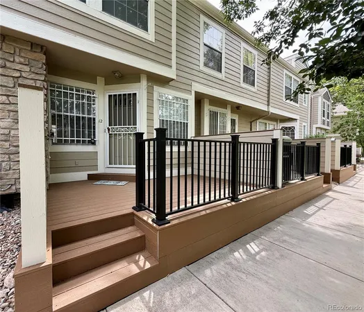$2,050 | 339 West Jamison Circle, Unit 12, Littleton, CO 80120