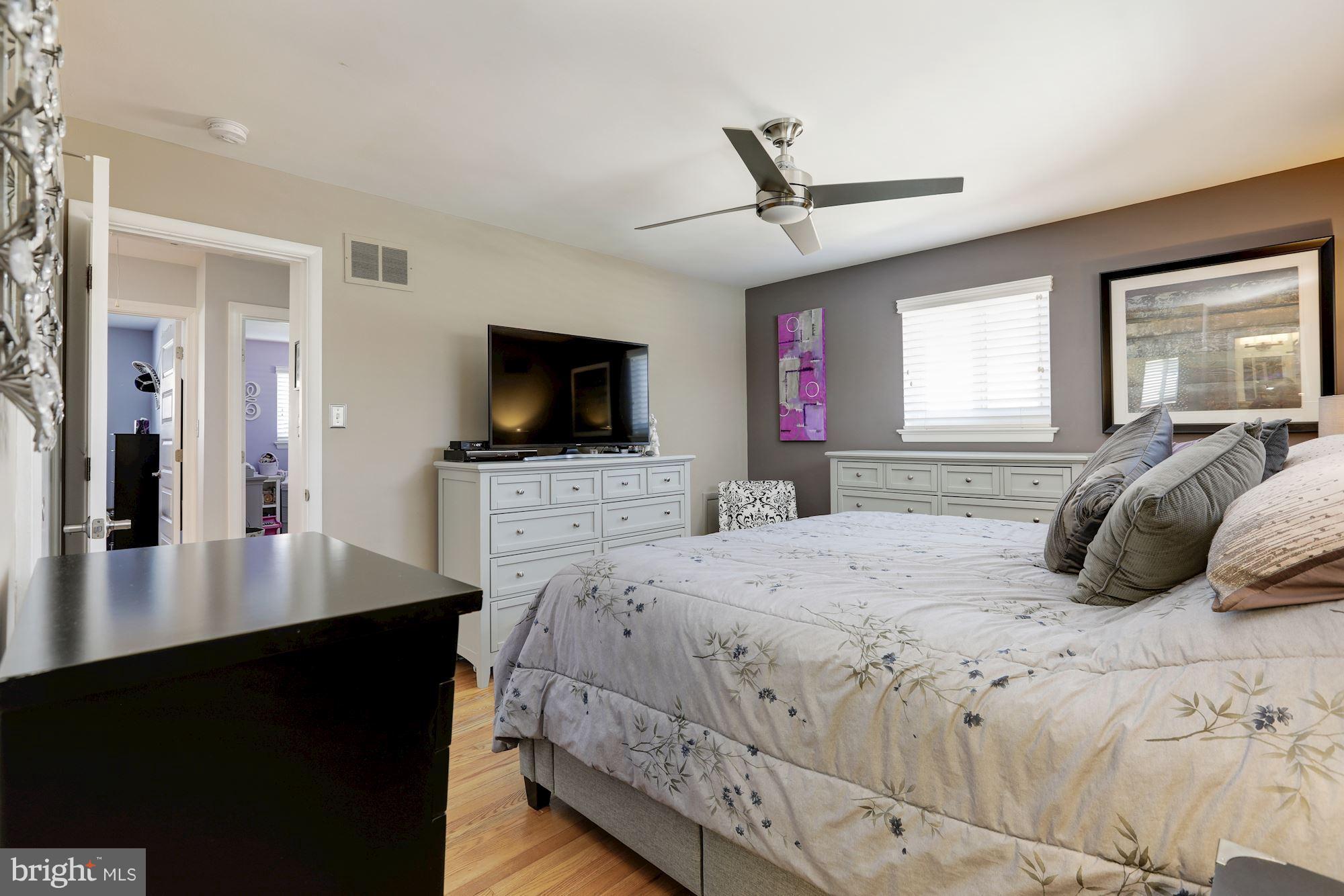 9507 Flower Avenue Silver Spring, MD 20901 - Photo 13 of 29 Bedroom (Master)