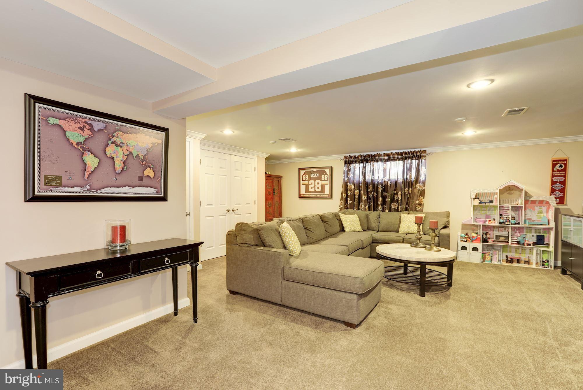 9507 Flower Avenue Silver Spring, MD 20901 - Photo 25 of 29 Family Room