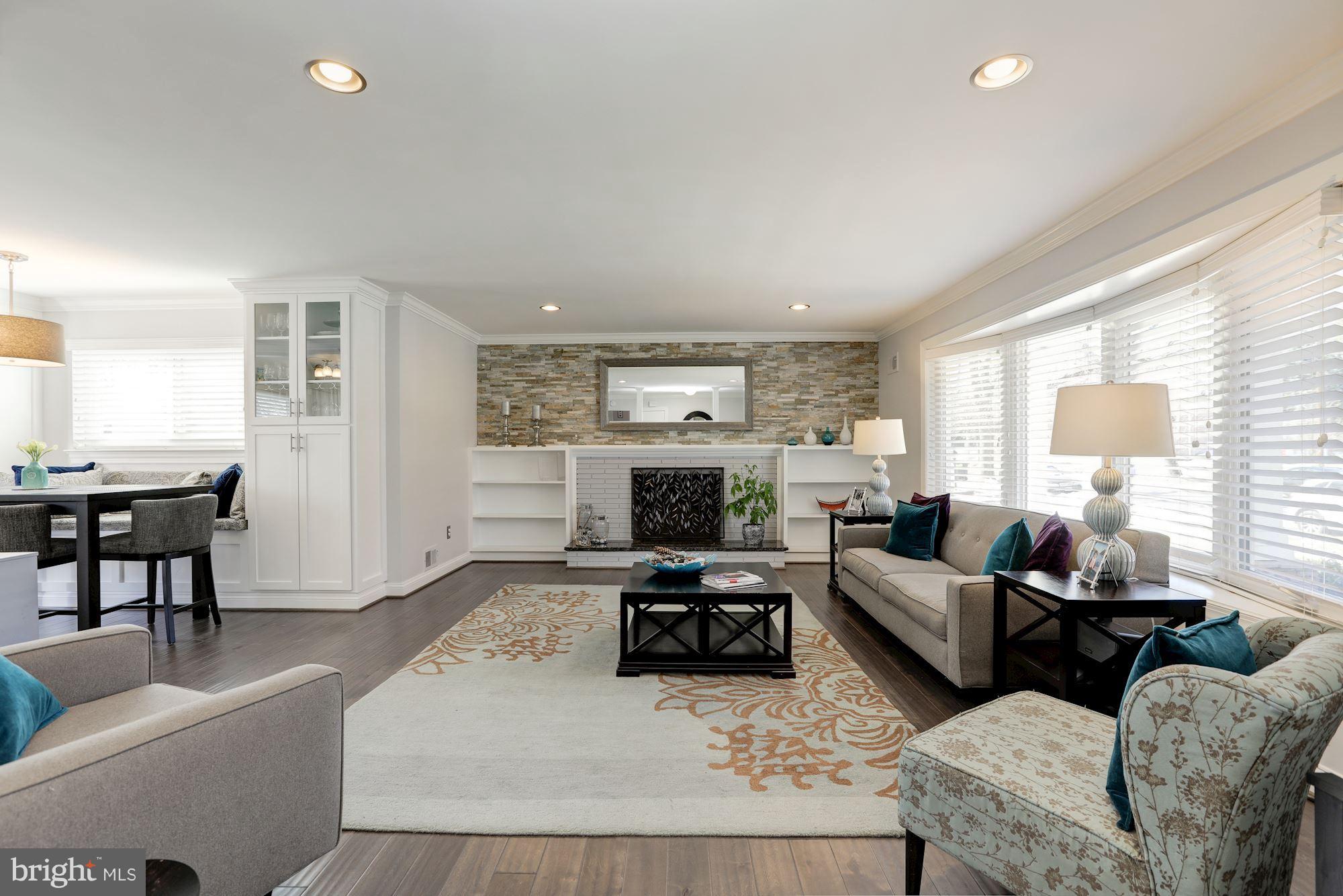 9507 Flower Avenue Silver Spring, MD 20901 - Photo 5 of 29 Living Room
