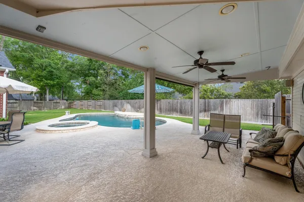 $570,000 | 6618 Barronton Drive, Spring, TX 77389