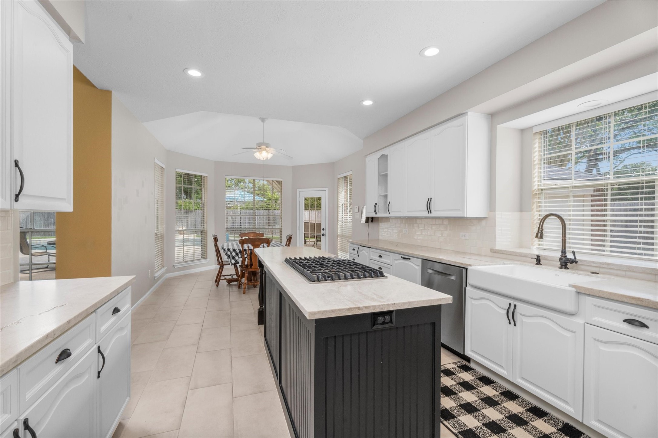 6618 Barronton Drive Spring, TX 77389 - Photo 5 of 42