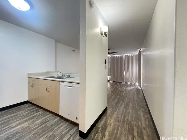 $2,300 | 98-500 Koauka Loop, Unit 17J, Aiea, HI 96701
