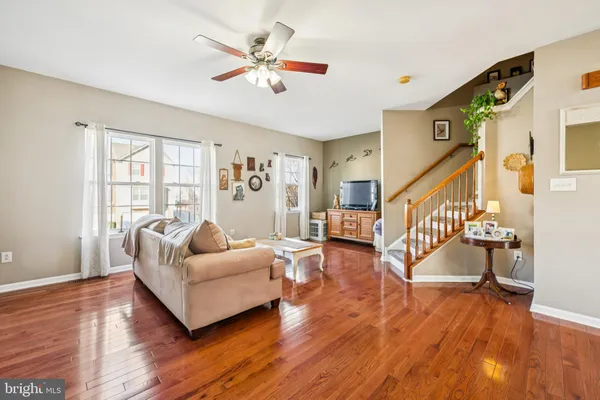 $345,000 | 118 South Avenue, Swedesboro, NJ 08085