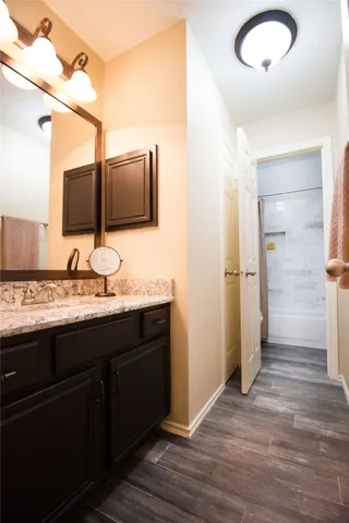 $379,000 | 4826 Glenpark Drive, La Porte, TX 77571