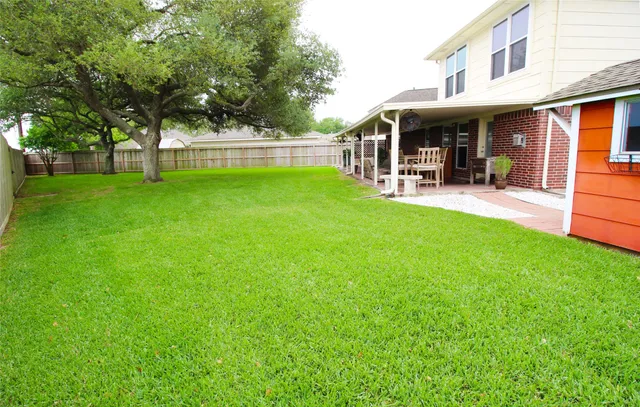 $379,000 | 4826 Glenpark Drive, La Porte, TX 77571