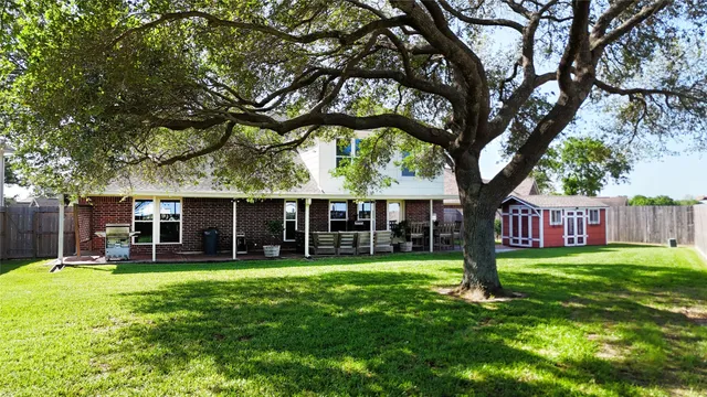 $379,000 | 4826 Glenpark Drive, La Porte, TX 77571