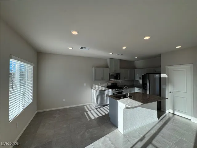 $2,325 | 7709 Markarian Street, North Las Vegas, NV 89084