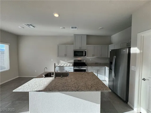 $2,325 | 7709 Markarian Street, North Las Vegas, NV 89084