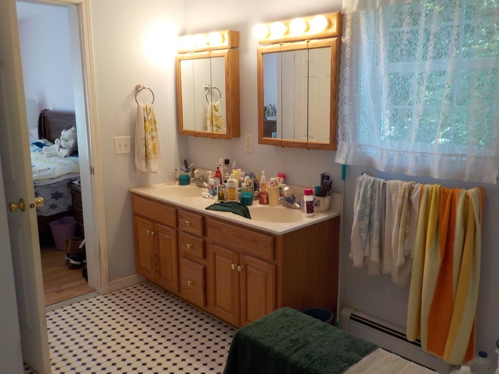 889 Hill Road Franklin, NH 03235 - Photo 20 of 34 Gallery Image 20