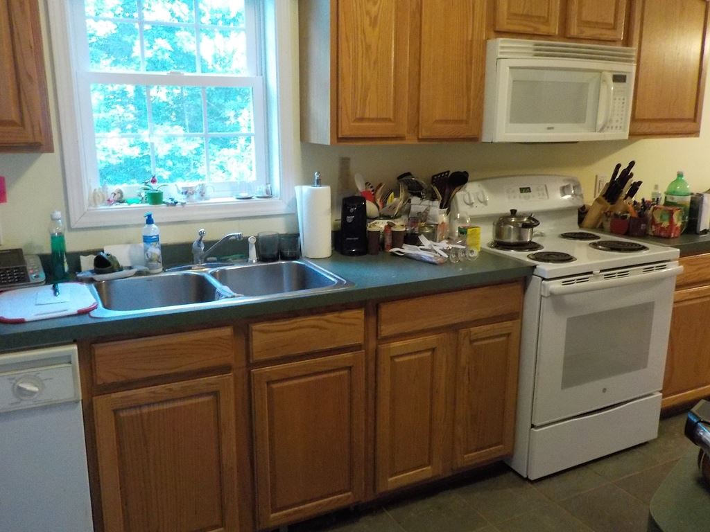 889 Hill Road Franklin, NH 03235 - Photo 10 of 34 Gallery Image 10