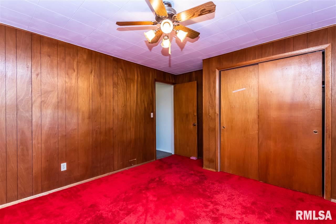 1267 Spring Bay Road East Peoria, IL 61611 - Photo 11 of 33 Gallery Image 11