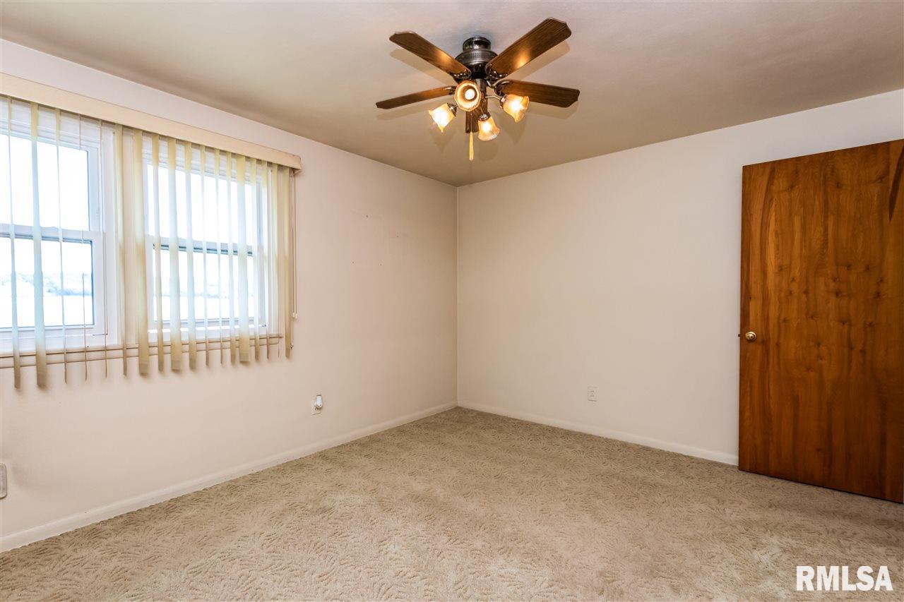 1267 Spring Bay Road East Peoria, IL 61611 - Photo 22 of 33 Gallery Image 22