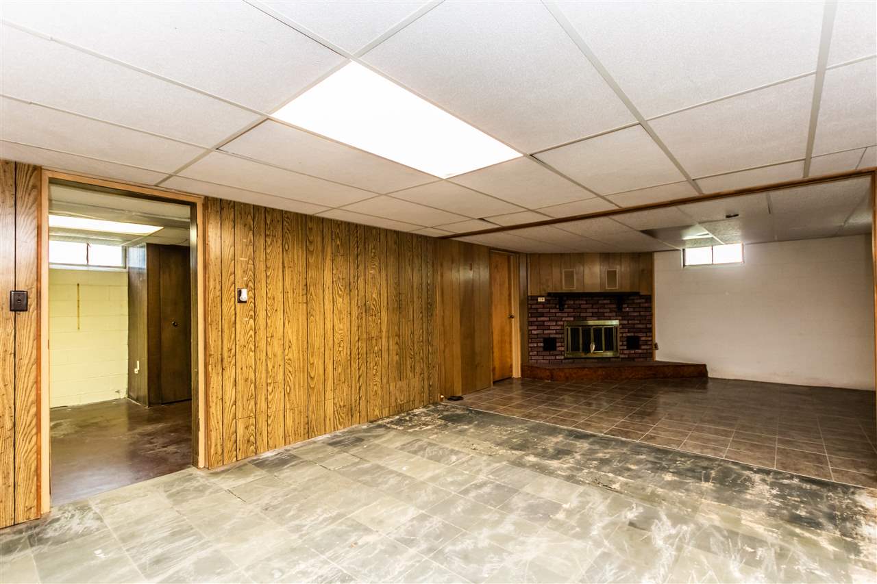 1267 Spring Bay Road East Peoria, IL 61611 - Photo 27 of 33 Gallery Image 27
