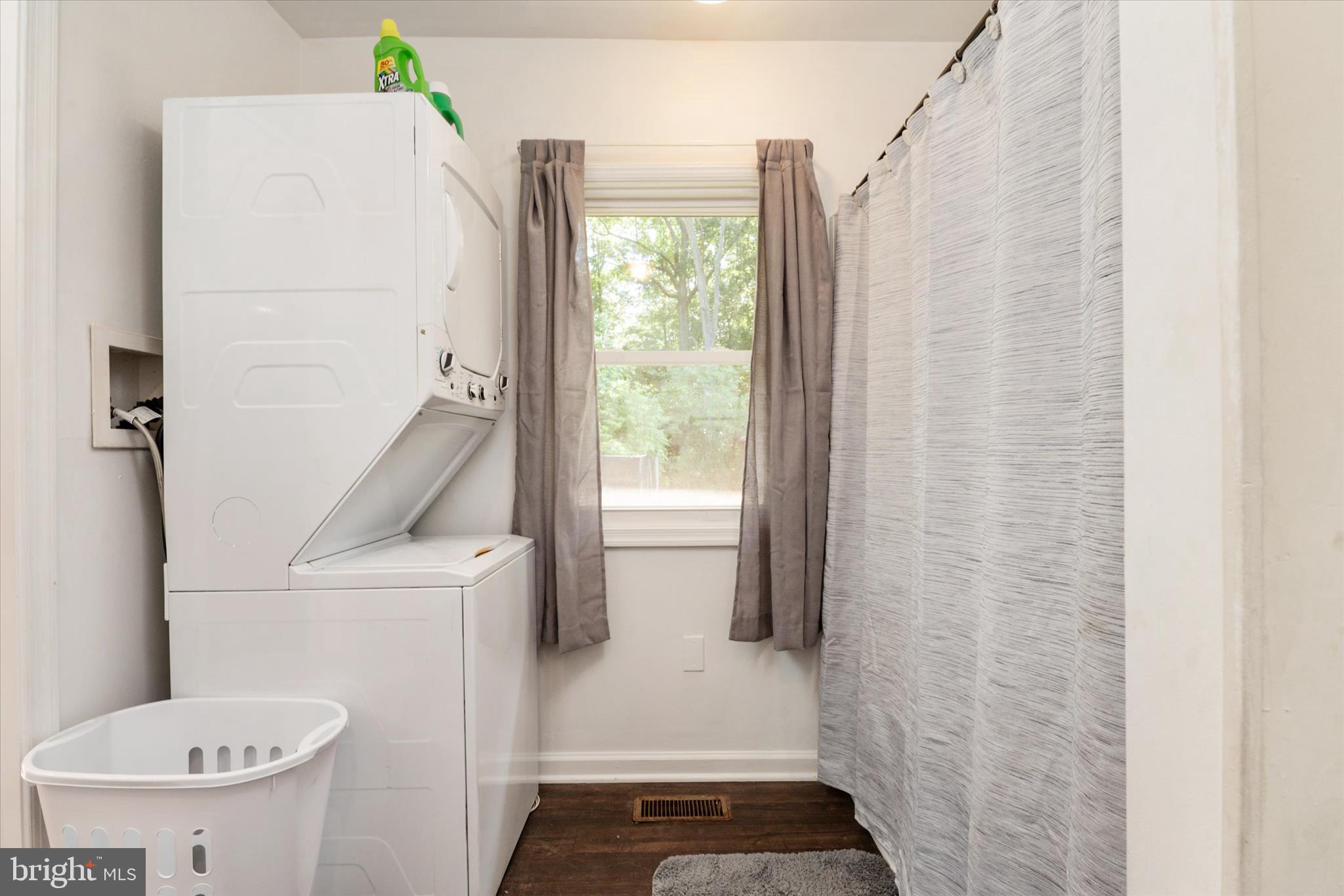 108 Wilson Road Grasonville, MD 21658 - Photo 32 of 38 a bathroom with a sink and a toilet