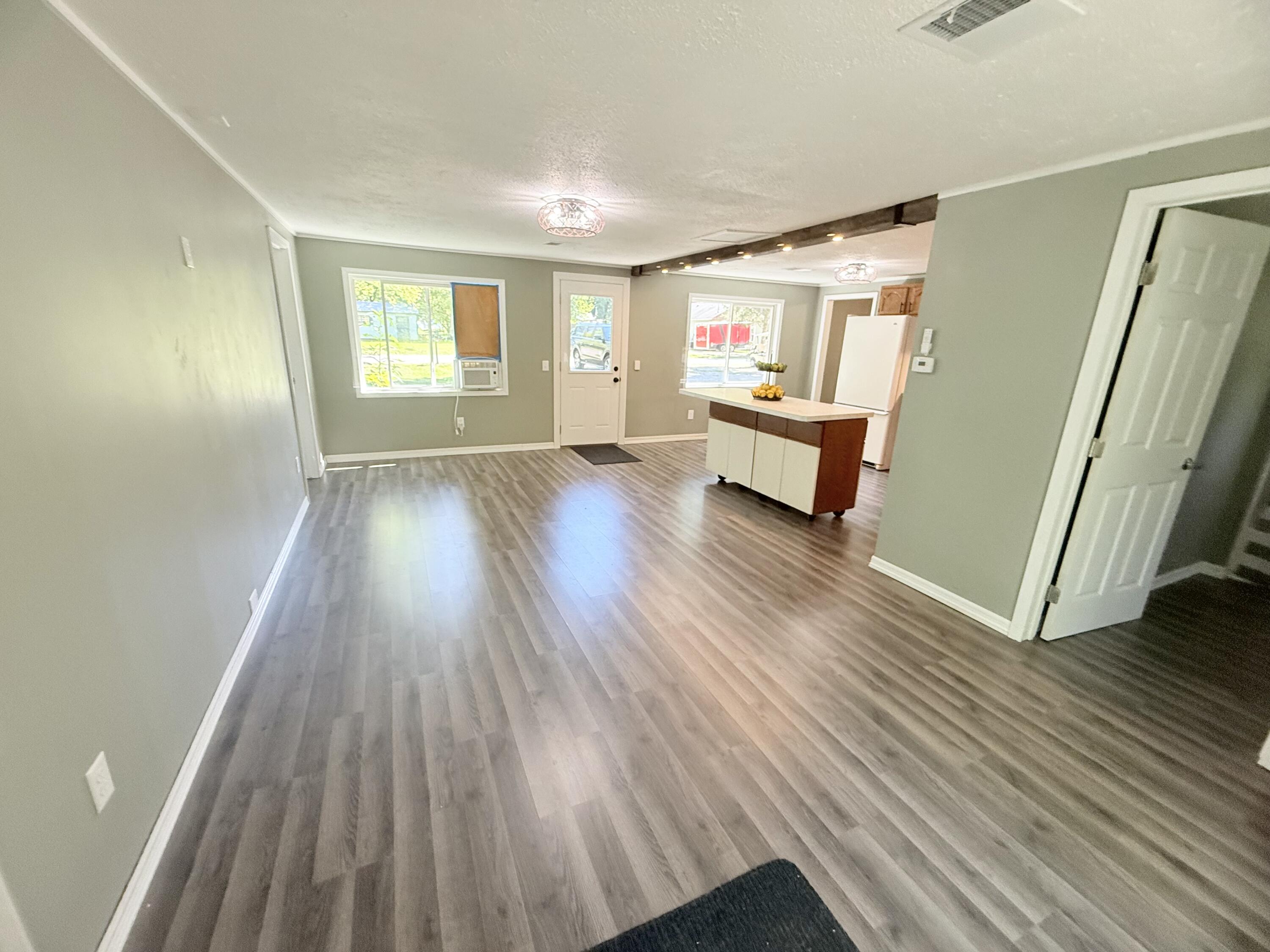 1960 Waterview Way Crystal, MI 48818 - Photo 12 of 28 IMG_9056