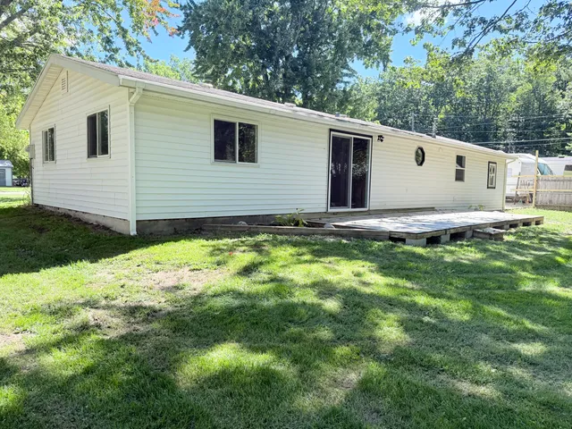 $169,900 | 1960 Waterview Way, Crystal, MI 48818