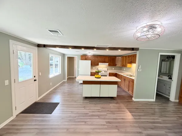 $166,000 | 1960 Waterview Way, Crystal, MI 48818