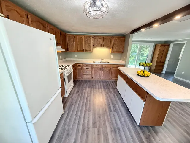 $169,900 | 1960 Waterview Way, Crystal, MI 48818