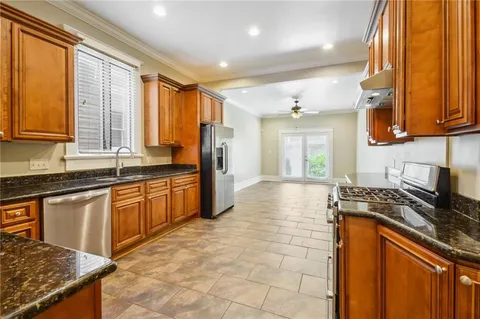 $980,000 | 1132-34 St Andrew Street, New Orleans, LA 70130