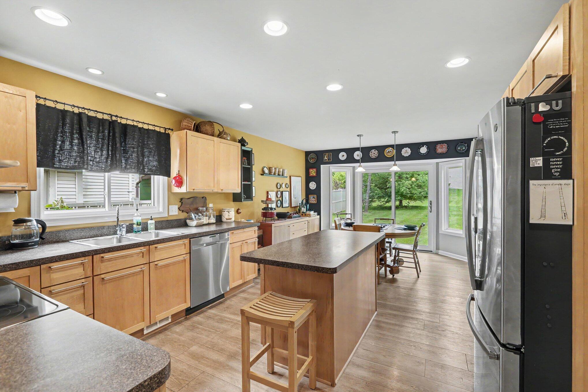 1696 West Ellsworth Road Ann Arbor, MI 48108 - Photo 12 of 37 012_file_9333