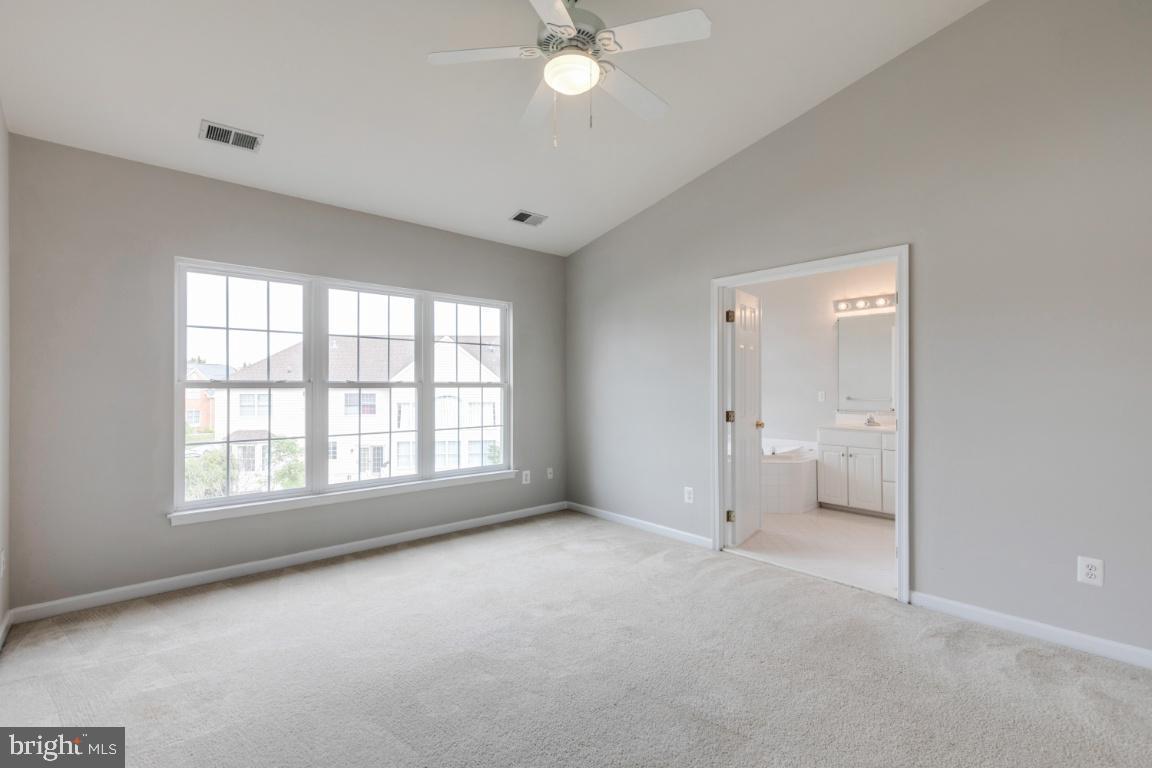 25286 McIntyre Square Chantilly, VA 20152 - Photo 21 of 35