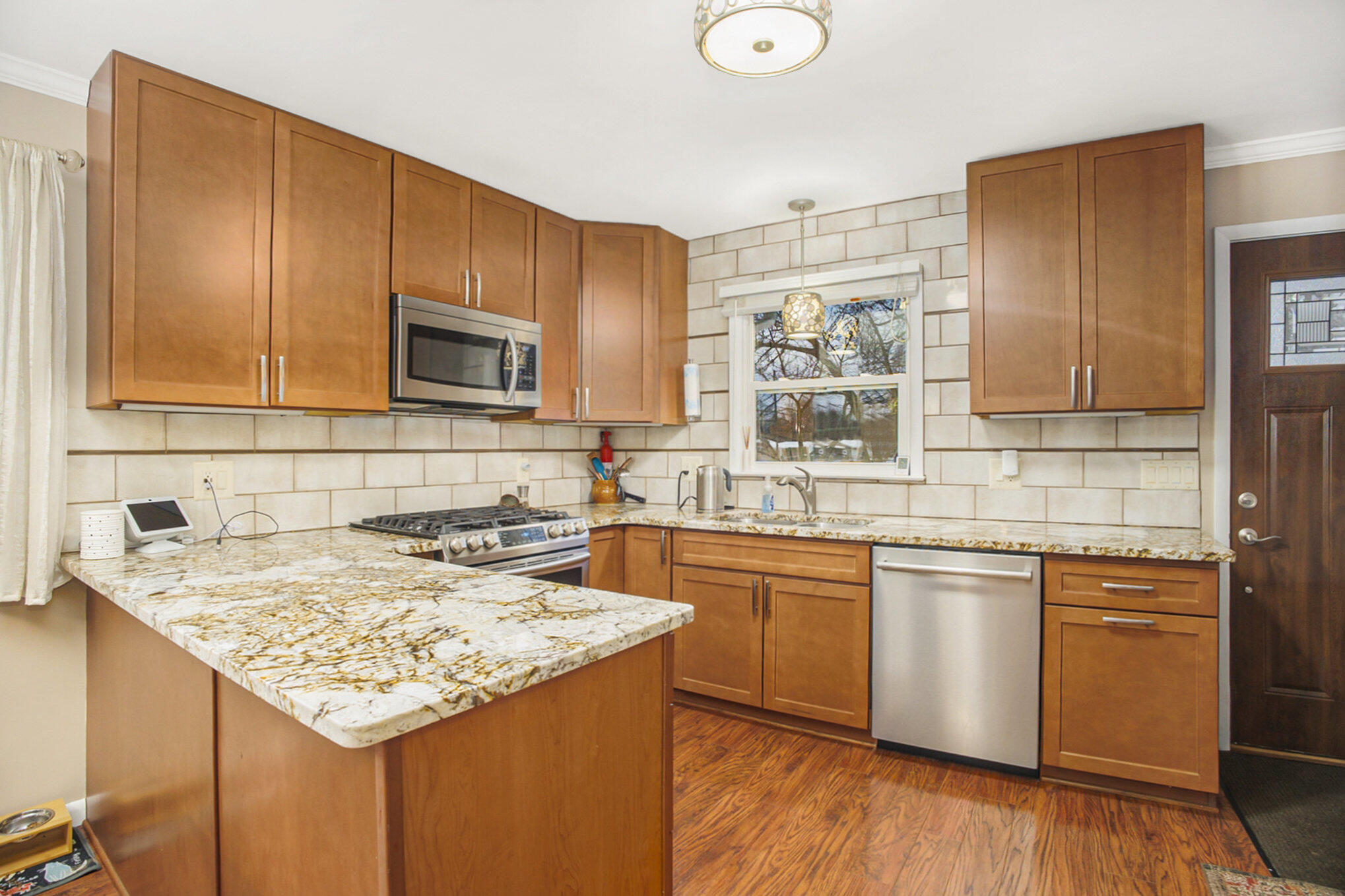 959 Horton Road Muskegon, MI 49445 - Photo 4 of 29 007__42a8388_627