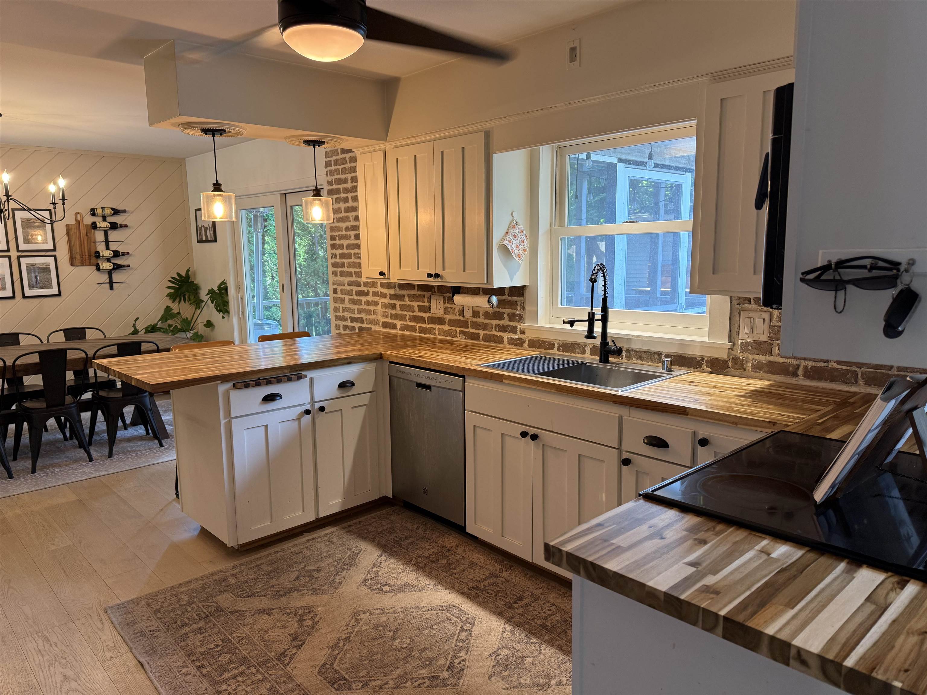 513 Prospect Road Waunakee, WI 53597 - Photo 4 of 5 Gallery Image 4