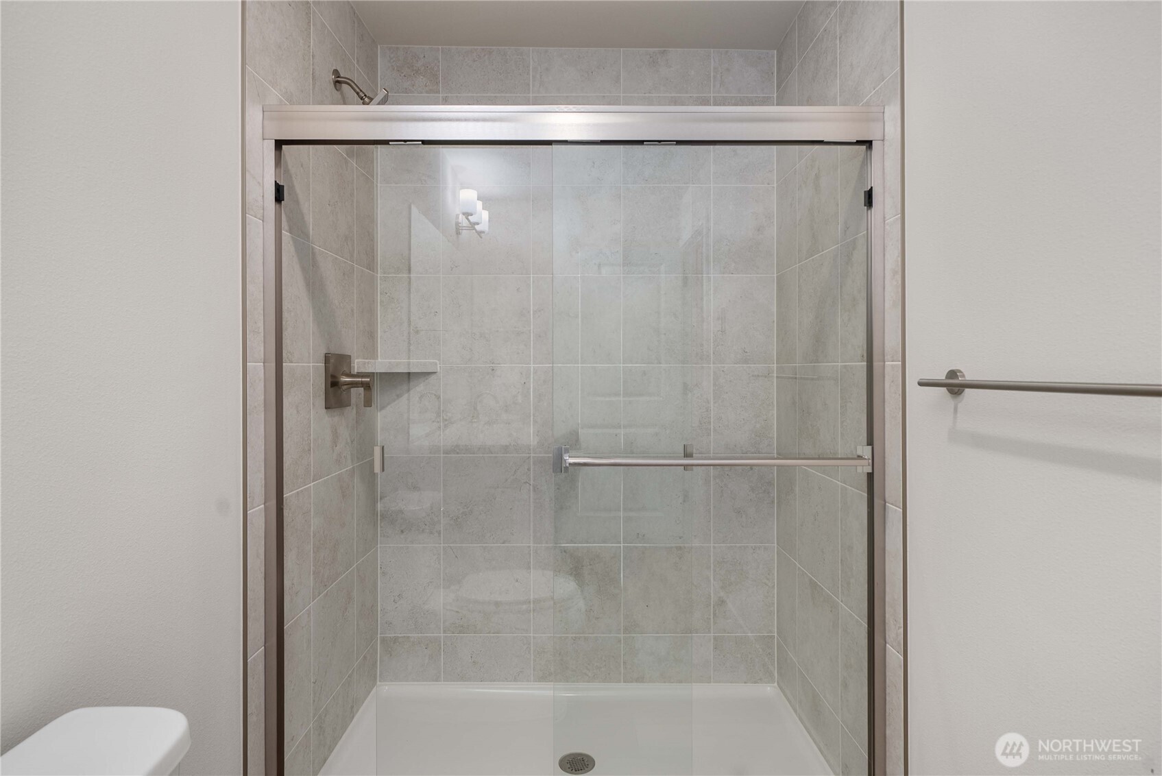 4261 Aberdeen Way Northeast Renton, WA 98056 - Photo 13 of 40 Gallery Image 13