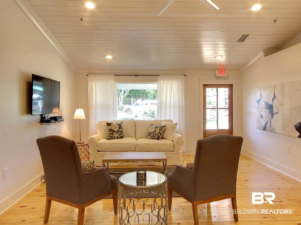 102 North Bancroft Street Fairhope, AL 36532 - Photo 4 of 16