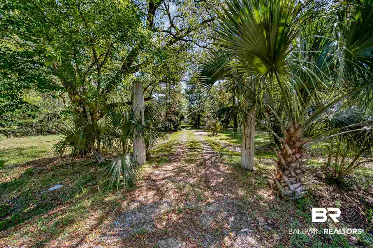 6923 Bay Road Mobile, AL 36605 - Photo 24 of 40 Entrance to Property
