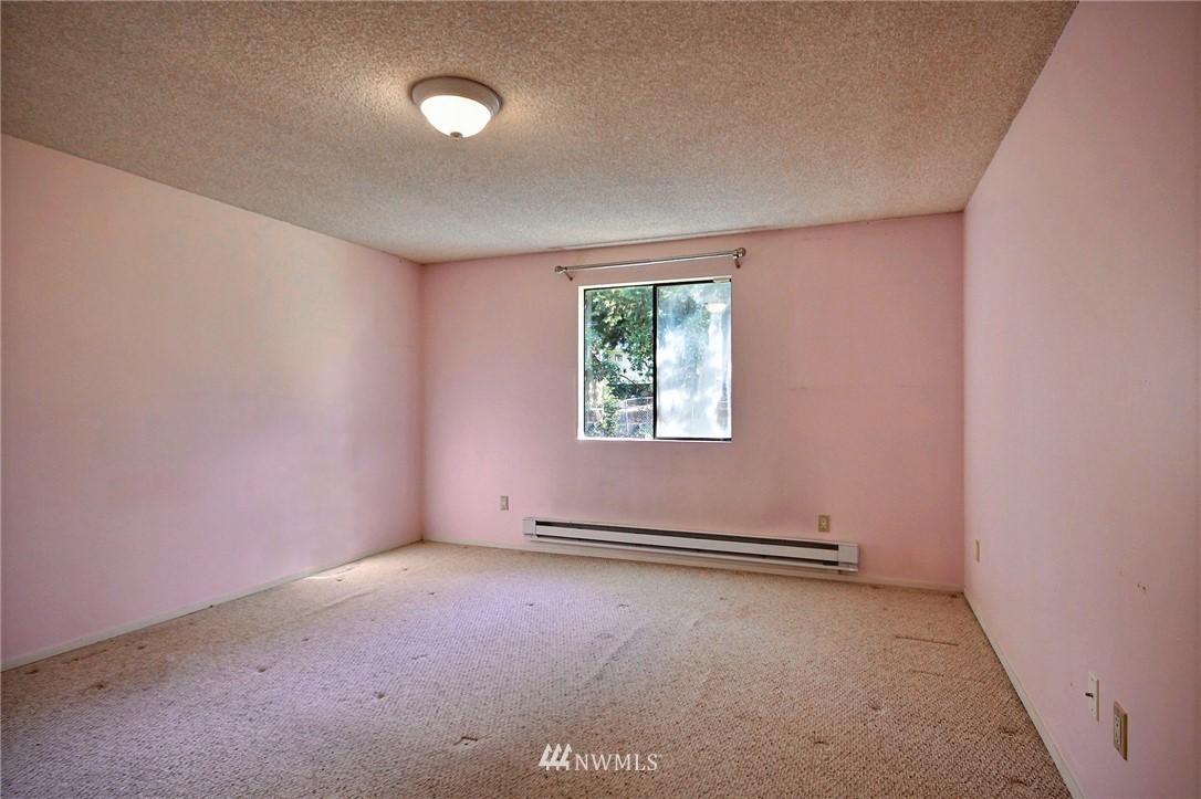 14717 Southeast Allen Road Bellevue, WA 98006 - Photo 11 of 19